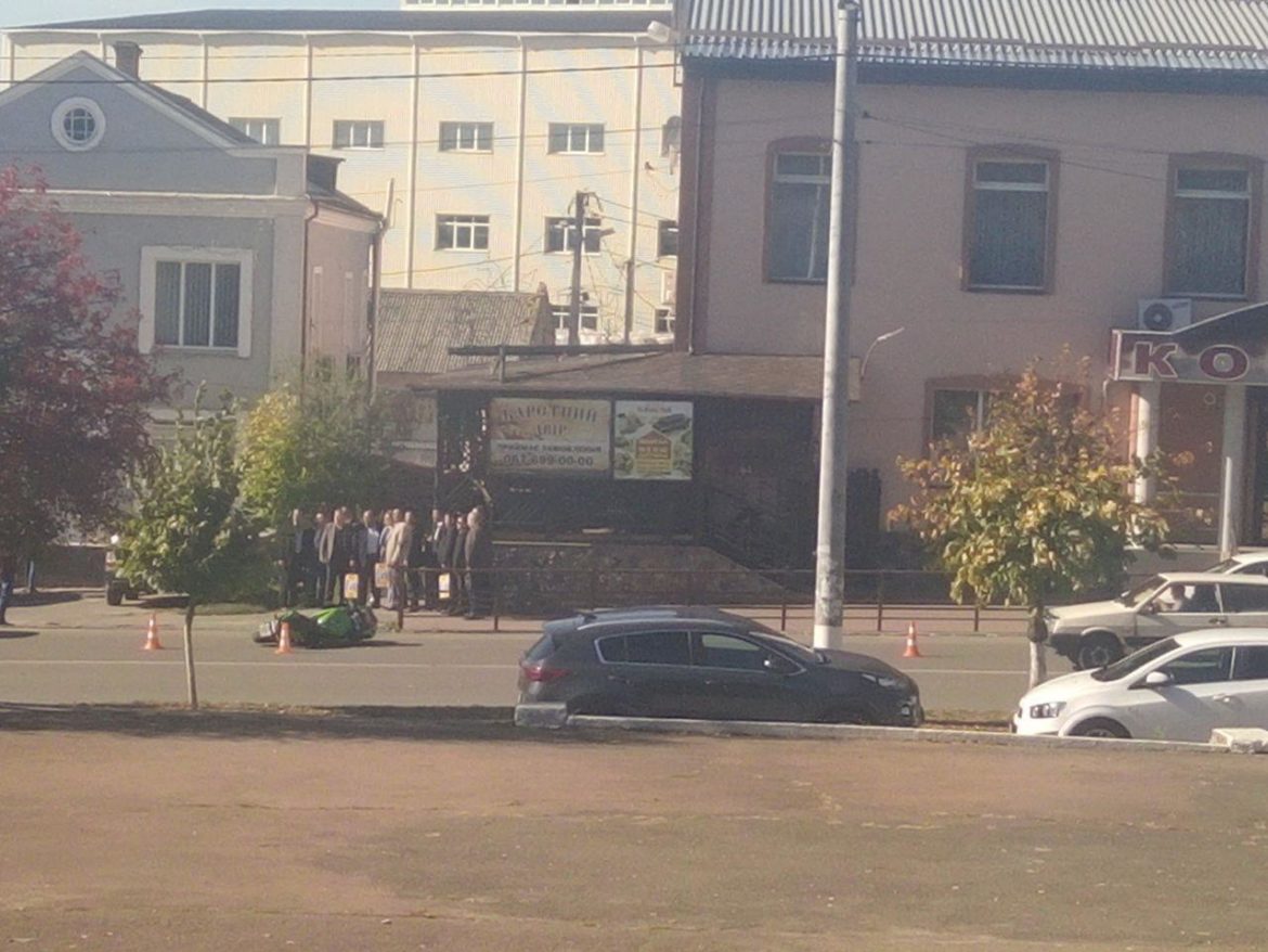 У Василькові сталась ДТП з  мотоциклістом