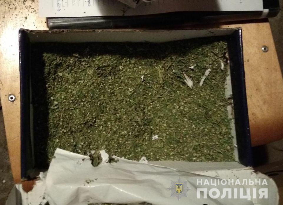 У жителя Глевахи  випадково вдома знайшли дурман-зілля