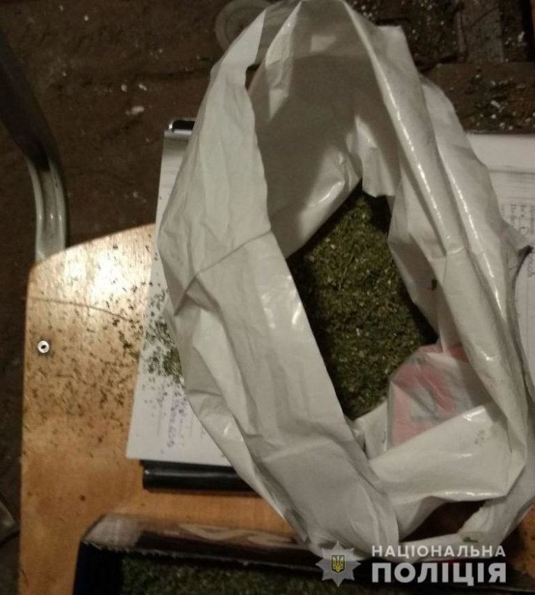 У жителя Глевахи  випадково вдома знайшли дурман-зілля