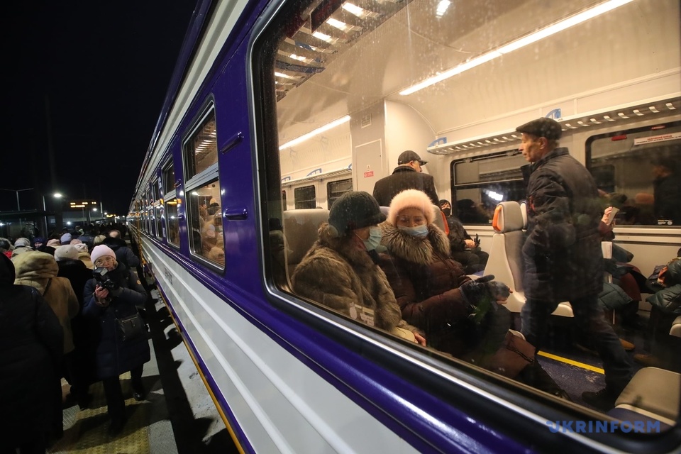 З Василькова до Києва запущені прямі поїзди