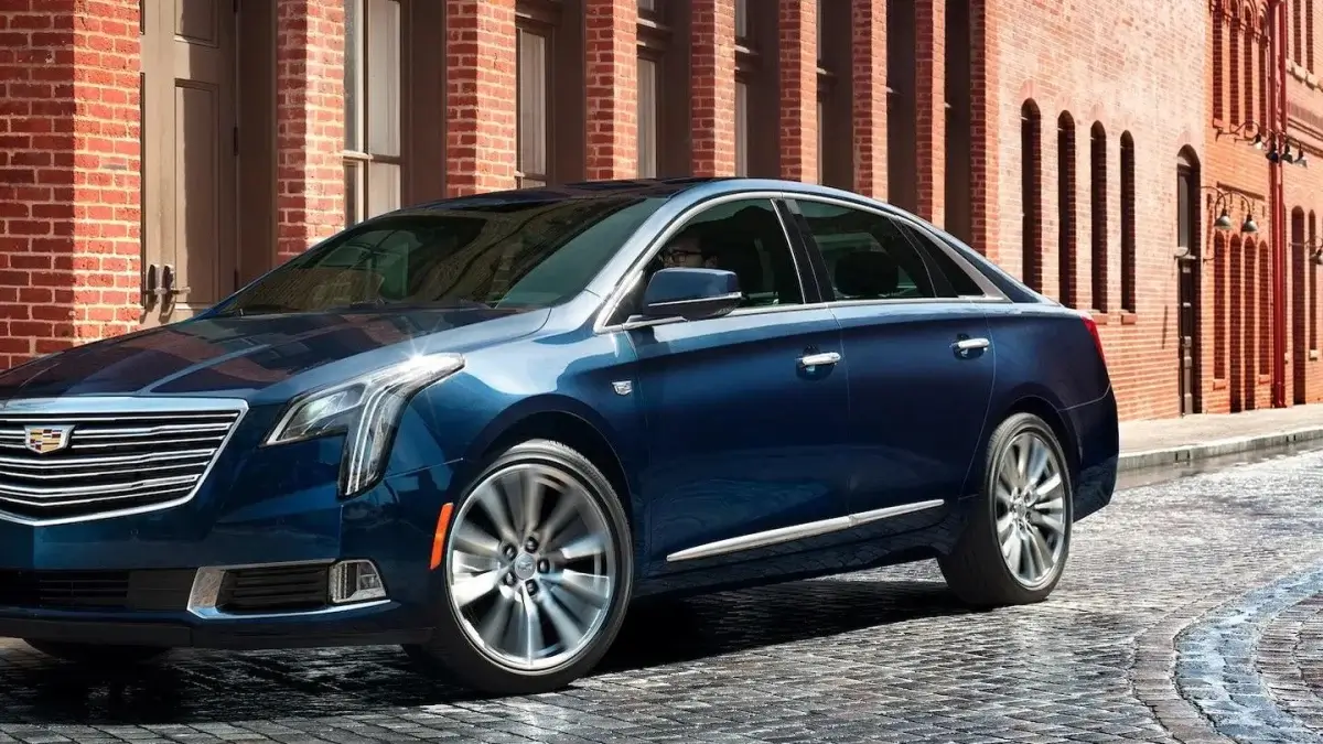 Шины для автомобиля Cadillac: преимущества зимних и летних комплектов, влияние диаметра и ширины дисков