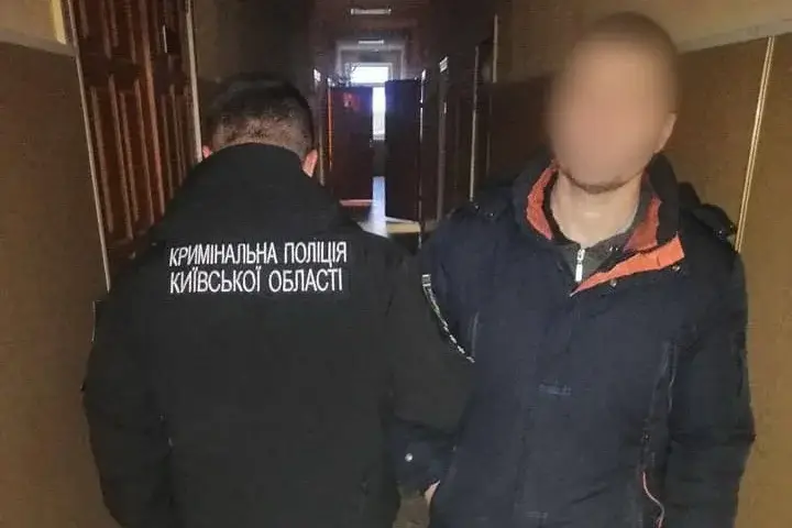 Правоохоронці викрили крадія ровера у Василькові