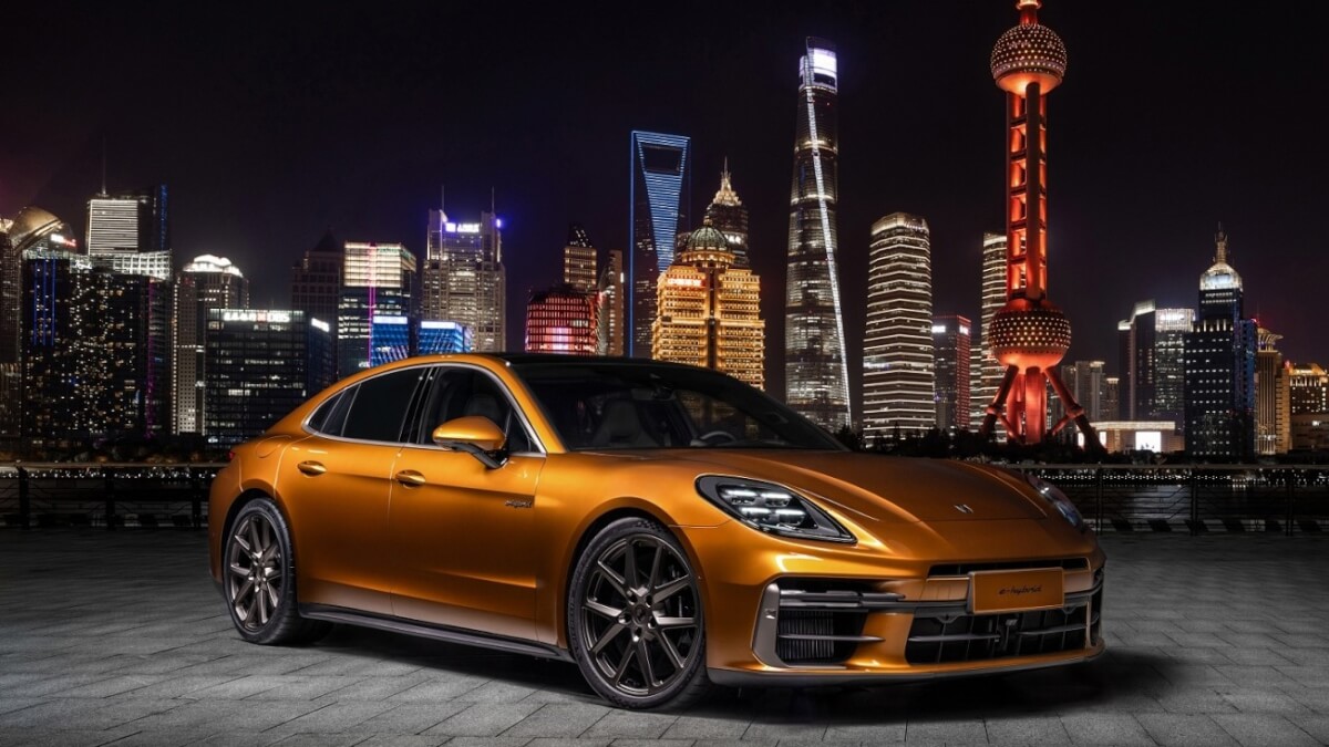 Відчуйте досконалий та витончений стиль з Porsche Panamera