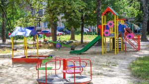 Де купляти обладнання на дитячі майданчики від виробника