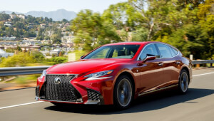 Флагманський седан Lexus LS з пробігом від офіційного дилера