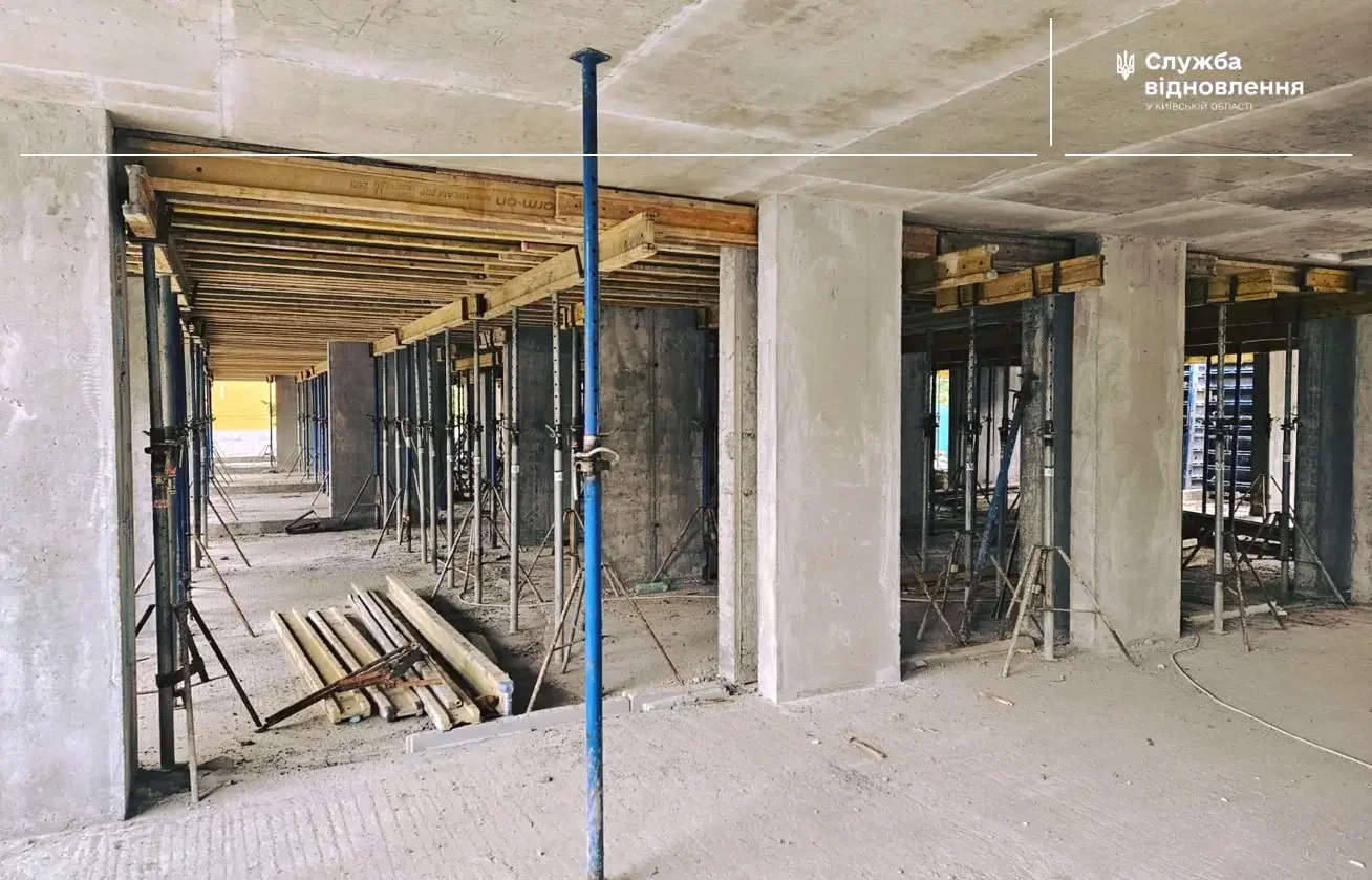 В місті Васильків продовжується  будівництво дев’ятиповерхівкі на місці зруйнованого будинку