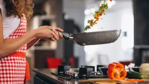Как меняется калорийность продуктов после готовки: жарка, варка, тушение